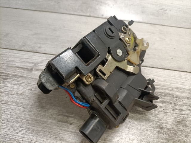 bontott SEAT TOLEDO Bal hátsó Ajtózár