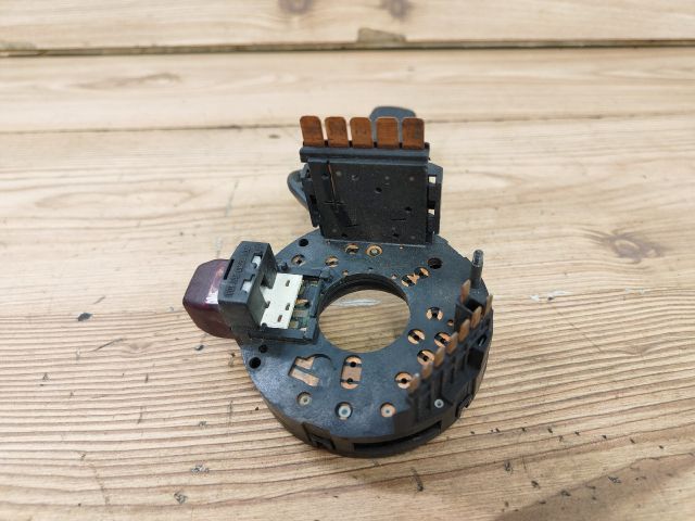 bontott SEAT TOLEDO Bal Kormánykapcsoló Irányjelző