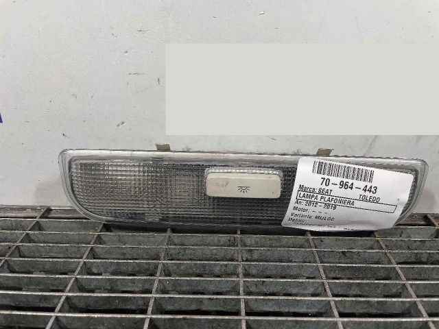 bontott SEAT TOLEDO Beltér Világítás Első