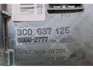 bontott SEAT TOLEDO Biztosítéktábla Utastér