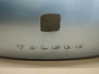 bontott SEAT TOLEDO Csomagtérajtó (Üres lemez)