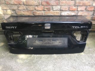 bontott SEAT TOLEDO Csomagtérajtó (Üres lemez)