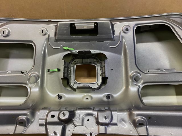 bontott SEAT TOLEDO Csomagtérajtó (Üres lemez)