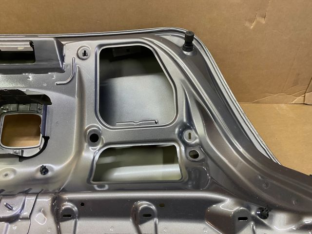 bontott SEAT TOLEDO Csomagtérajtó (Üres lemez)