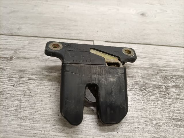 bontott SEAT TOLEDO Csomagtérajtó Zárszerkezet