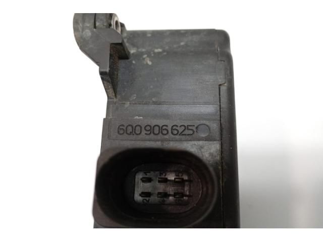 bontott SEAT TOLEDO Elektronika (Magában)