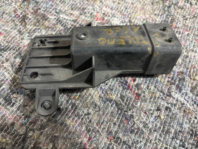 bontott SEAT TOLEDO Előtét Ellenállás Hűtőventilátor