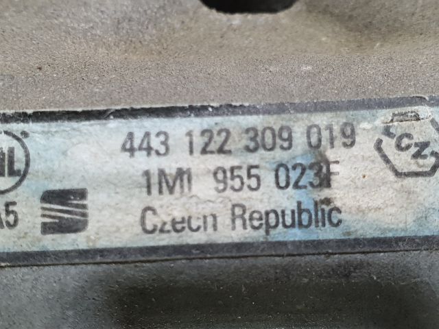 bontott SEAT TOLEDO Első Ablaktörlő Szerkezet Motorral