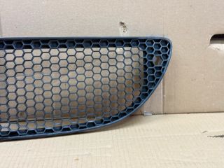 bontott SEAT TOLEDO Első Lökhárító Alsó Középső Díszrács