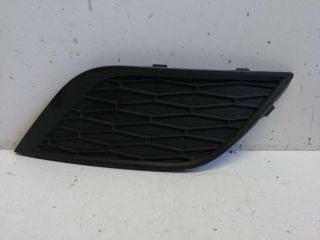 bontott SEAT TOLEDO Első Lökhárító Jobb Díszrács