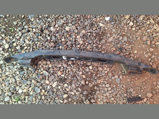 bontott SEAT TOLEDO Első Lökhárító Merevítő (Fém)