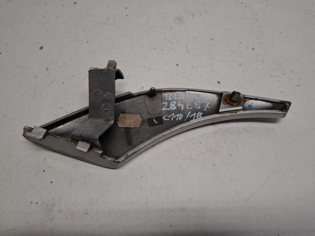 bontott SEAT TOLEDO Első Vonószem Burkolat