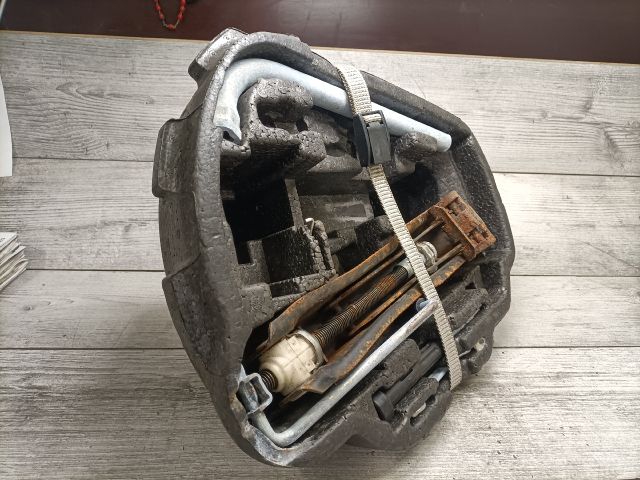 bontott SEAT TOLEDO Emelő