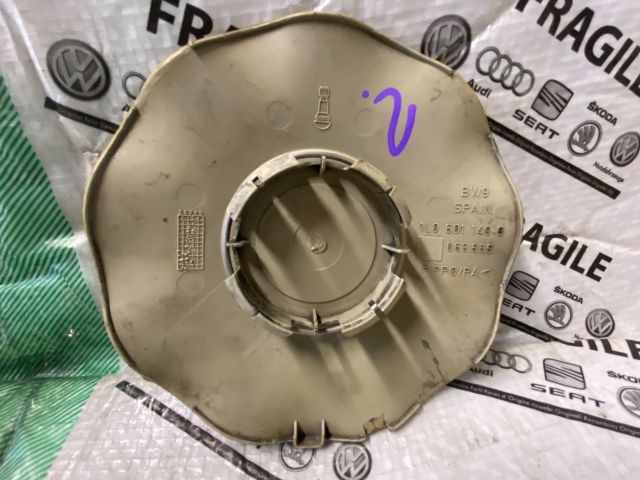 bontott SEAT TOLEDO Felniközép (1 db)