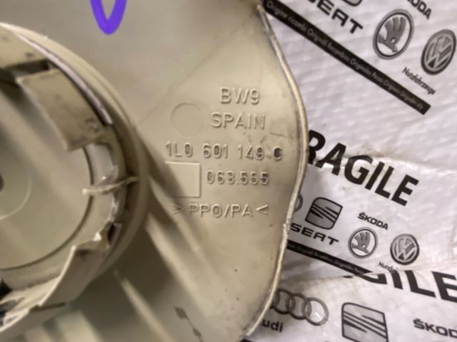 bontott SEAT TOLEDO Felniközép (1 db)