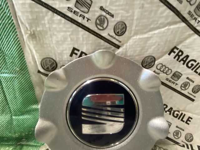 bontott SEAT TOLEDO Felniközép (1 db)