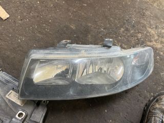 bontott SEAT TOLEDO Fényszóró Pár