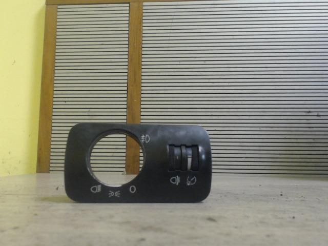 bontott SEAT TOLEDO Fényszórómagasság Állító Kapcsoló