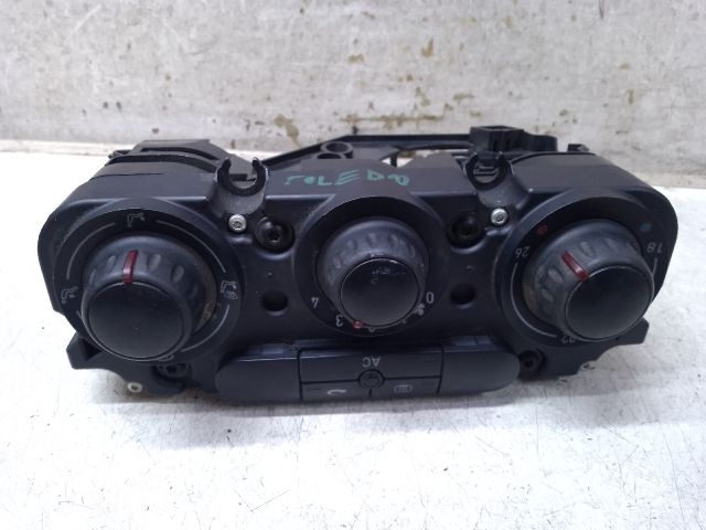 bontott SEAT TOLEDO Fűtéskapcsoló (manuális klímás)