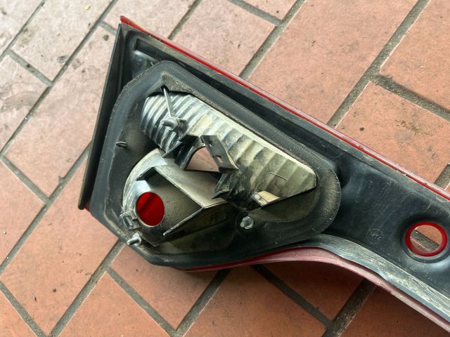 bontott SEAT TOLEDO Hátsó Lámpa Középső