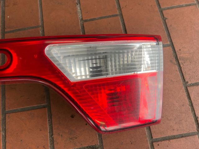 bontott SEAT TOLEDO Hátsó Lámpa Középső