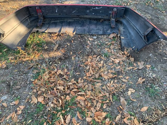 bontott SEAT TOLEDO Hátsó Lökhárító (Részeivel)