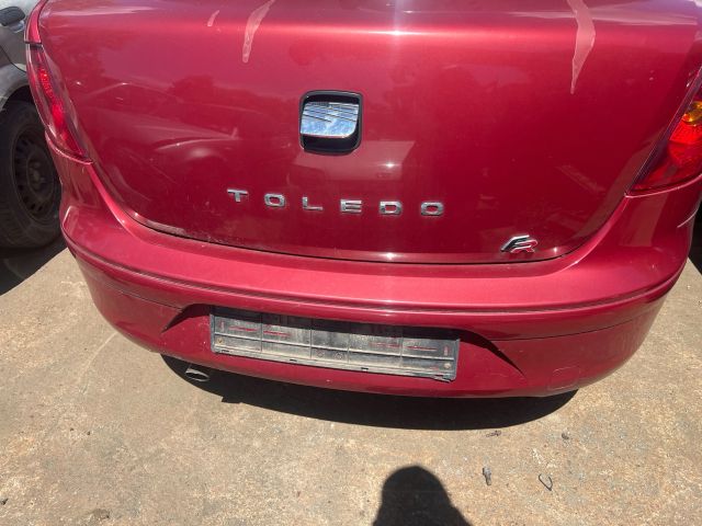 bontott SEAT TOLEDO Hátsó Lökhárító (Üresen)