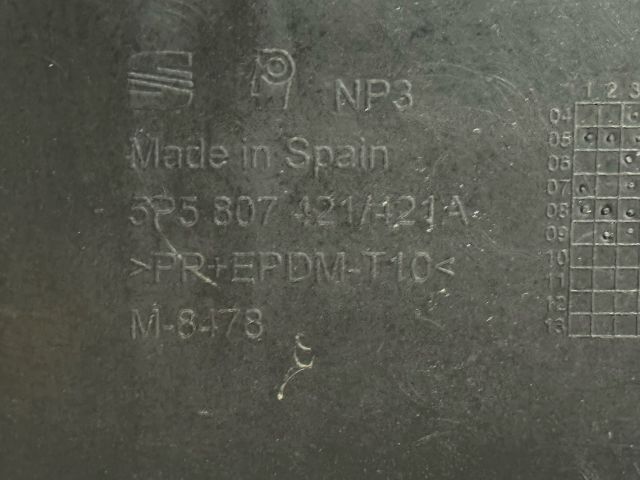 bontott SEAT TOLEDO Hátsó Lökhárító (Üresen)