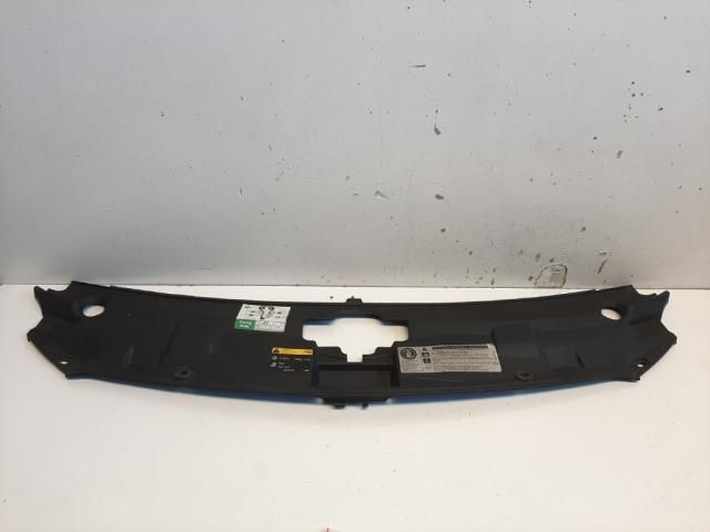 bontott SEAT TOLEDO Homlokfal Burkolat