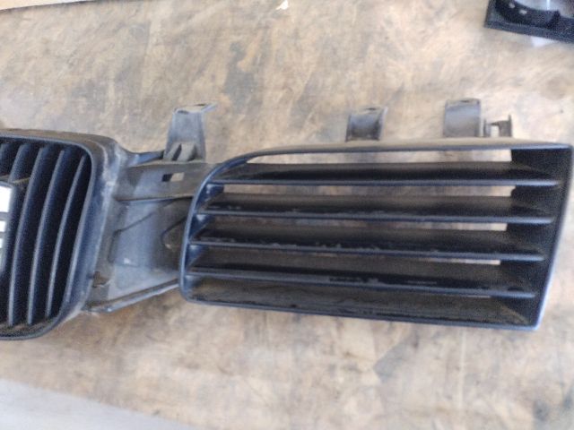 bontott SEAT TOLEDO Hűtőrács