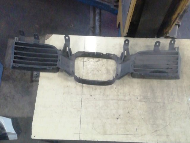 bontott SEAT TOLEDO Hűtőrács