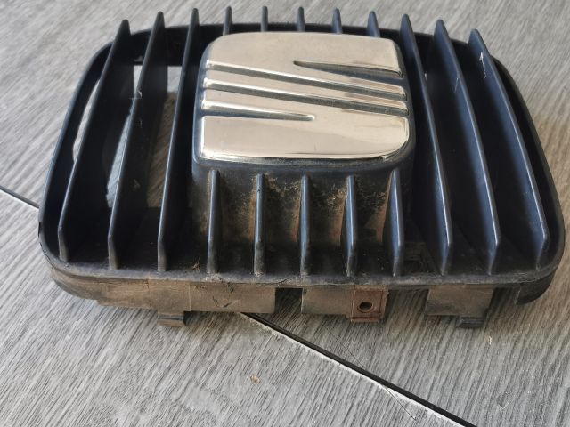 bontott SEAT TOLEDO Hűtőrács