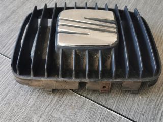 bontott SEAT TOLEDO Hűtőrács