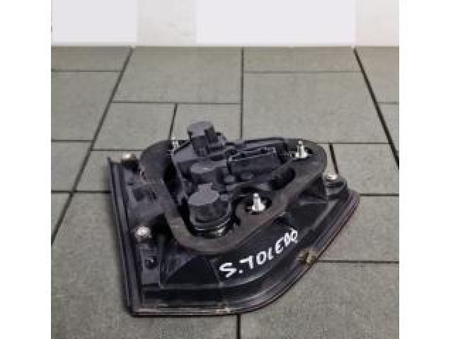 bontott SEAT TOLEDO Jobb Belső Hátsó Lámpa