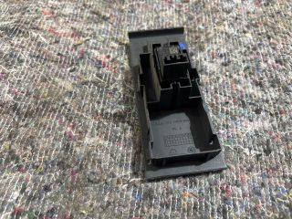 bontott SEAT TOLEDO Jobb első Ablakemelő Kapcsoló