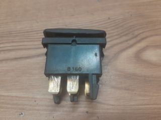 bontott SEAT TOLEDO Jobb első Ablakemelő Kapcsoló