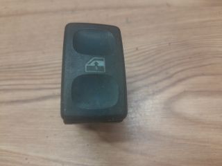 bontott SEAT TOLEDO Jobb első Ablakemelő Kapcsoló