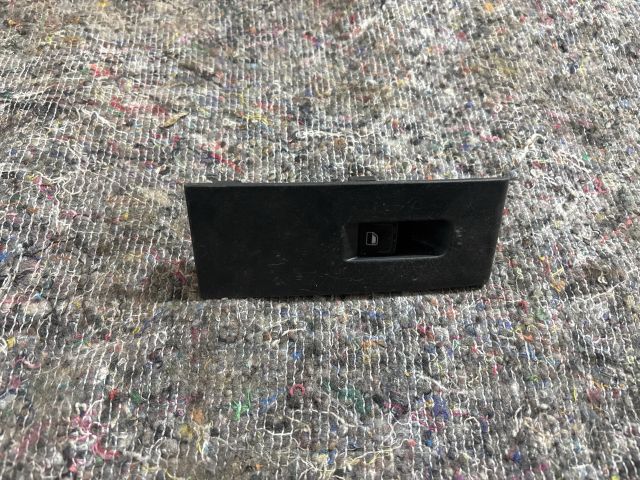 bontott SEAT TOLEDO Jobb első Ablakemelő Kapcsoló