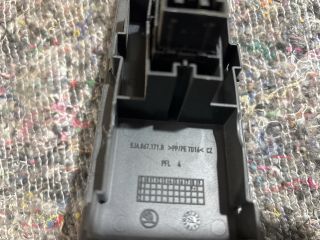 bontott SEAT TOLEDO Jobb első Ablakemelő Kapcsoló