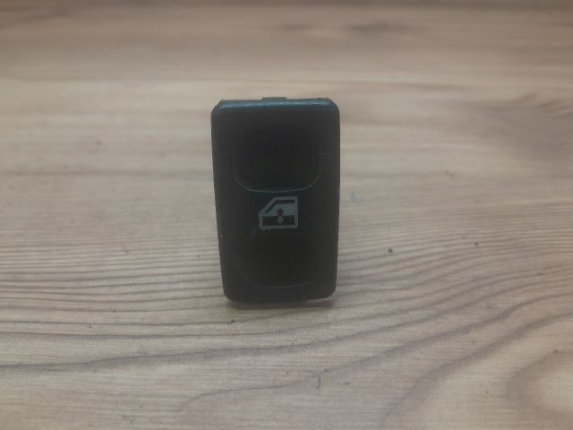 bontott SEAT TOLEDO Jobb első Ablakemelő Kapcsoló