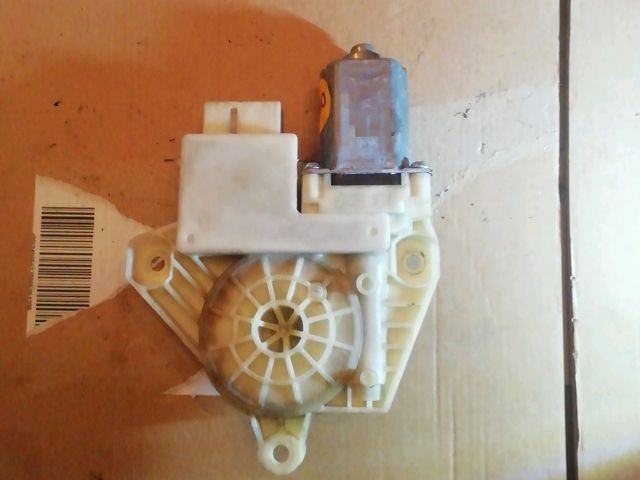 bontott SEAT TOLEDO Jobb első Ablakemelő Motor