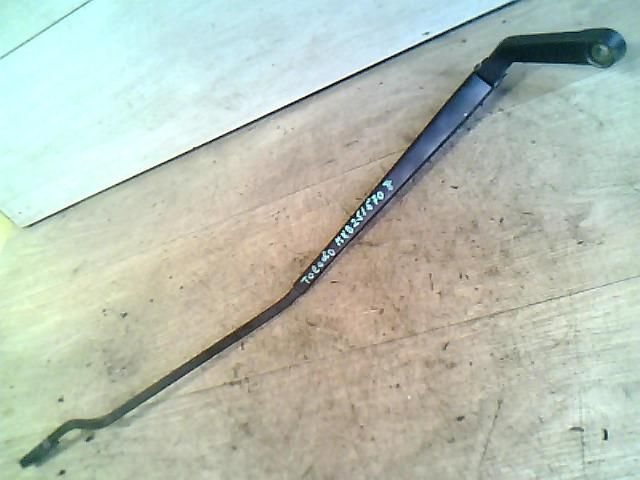 bontott SEAT TOLEDO Jobb első Ablaktörlő Kar