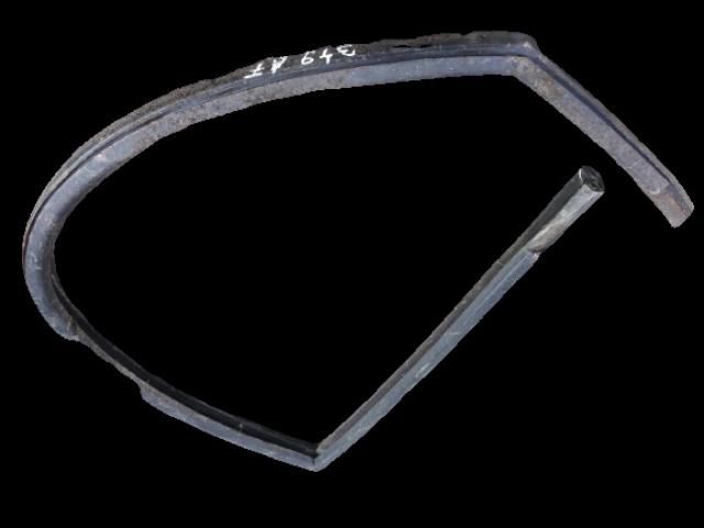 bontott SEAT TOLEDO Jobb első Ablakvezető Gumi