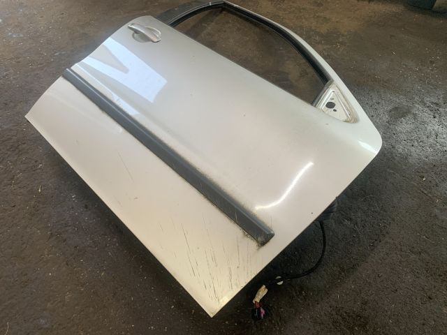 bontott SEAT TOLEDO Jobb első Ajtó (Üres lemez)