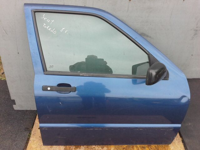 bontott SEAT TOLEDO Jobb első Ajtó (Üres lemez)
