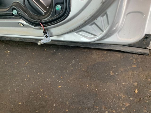 bontott SEAT TOLEDO Jobb első Ajtó (Üres lemez)