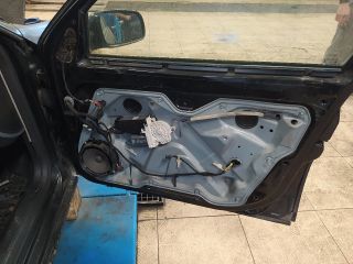 bontott SEAT TOLEDO Jobb első Belső Küszöb Burkolat