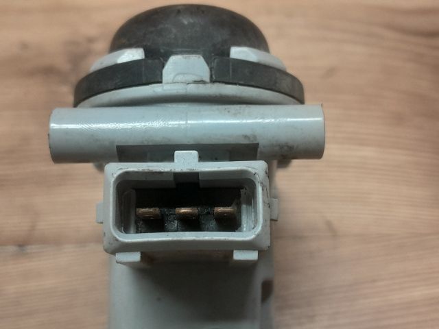 bontott SEAT TOLEDO Jobb első Központizár Motor