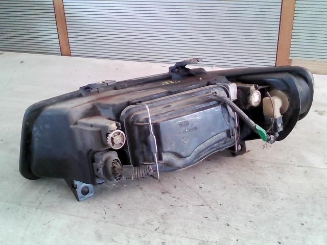 bontott SEAT TOLEDO Jobb Fényszóró