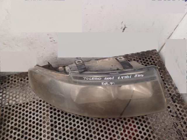 bontott SEAT TOLEDO Jobb Fényszóró